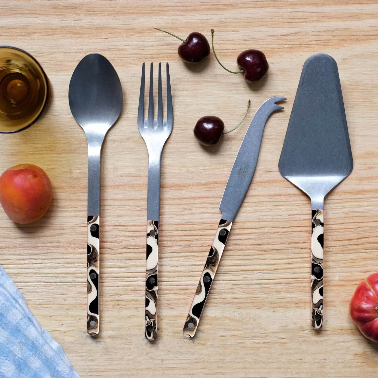 Set Les Essentiels - Ensemble De 4 Couverts De Service<Sabre Paris Bistrot Vintage Dune, Noir