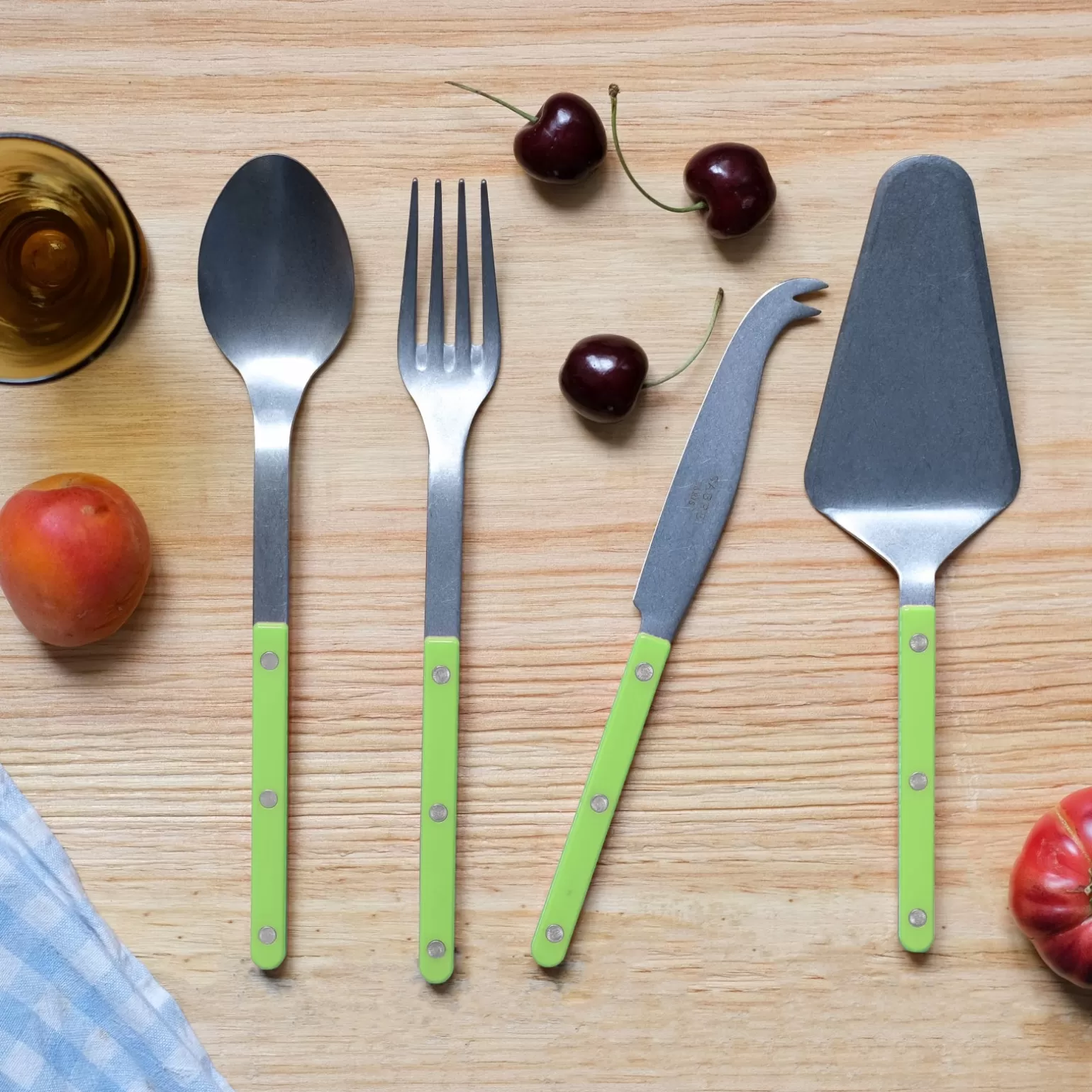 Set Les Essentiels - Ensemble De 4 Couverts De Service<Sabre Paris Bistrot Vintage Uni, Lime
